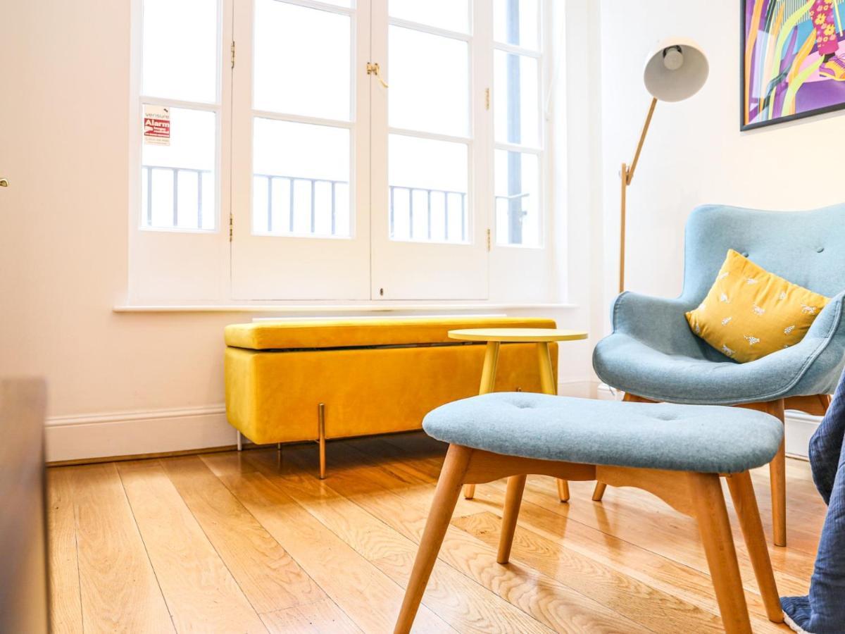 Holiday home Pass The Keys Stylish 3 Bedroom House In A Quiet Mews By Tube *