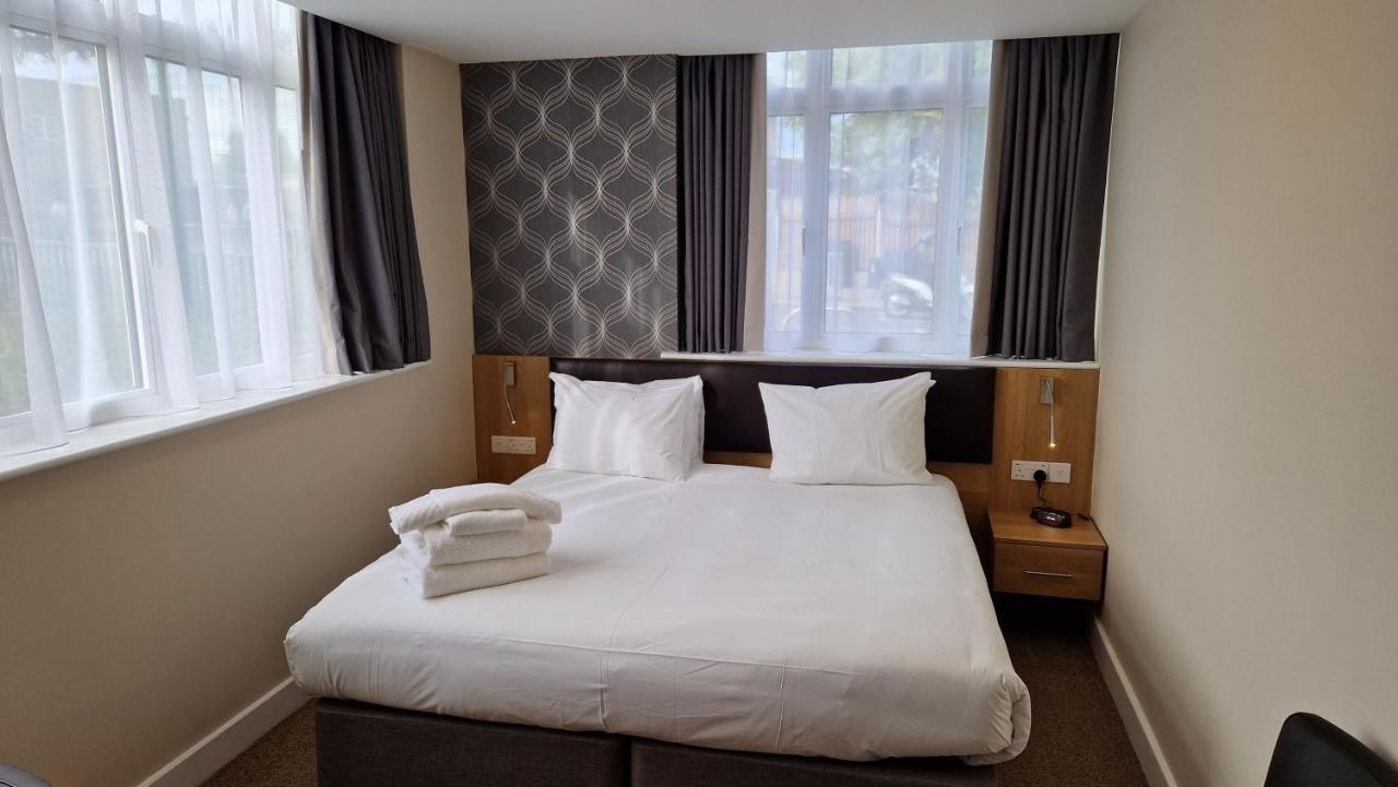 Western Northfields Ealing Hotel 3*