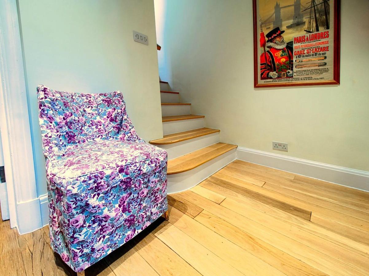 Vakantiehuis Serene Townhouse With Parking *