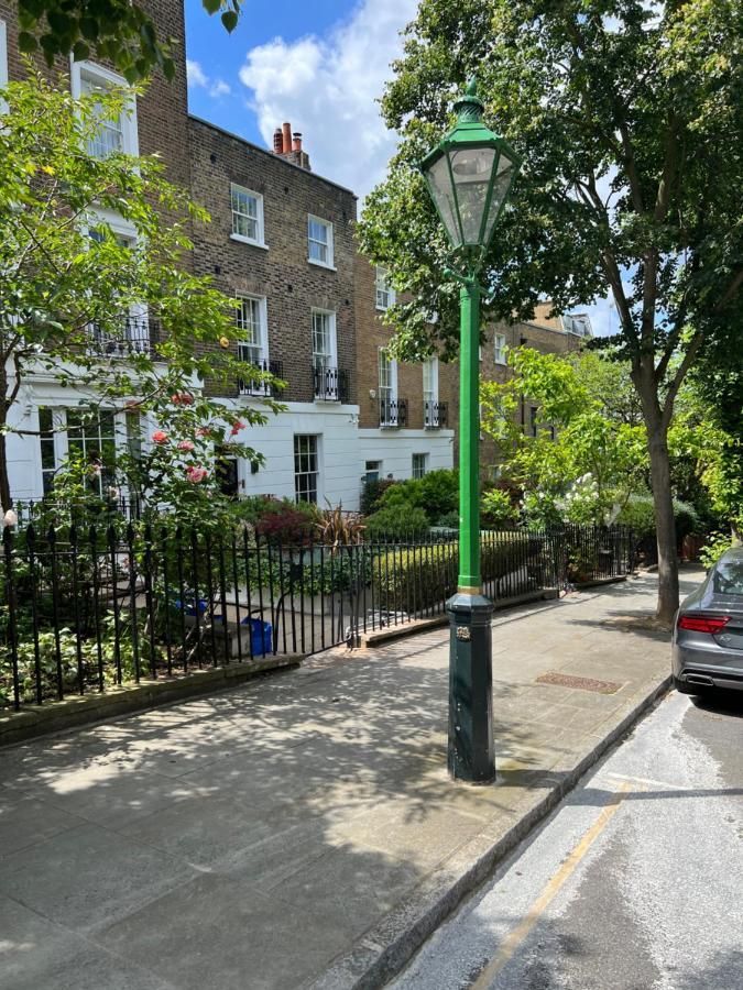 Vakantiehuis Serene Townhouse With Parking *