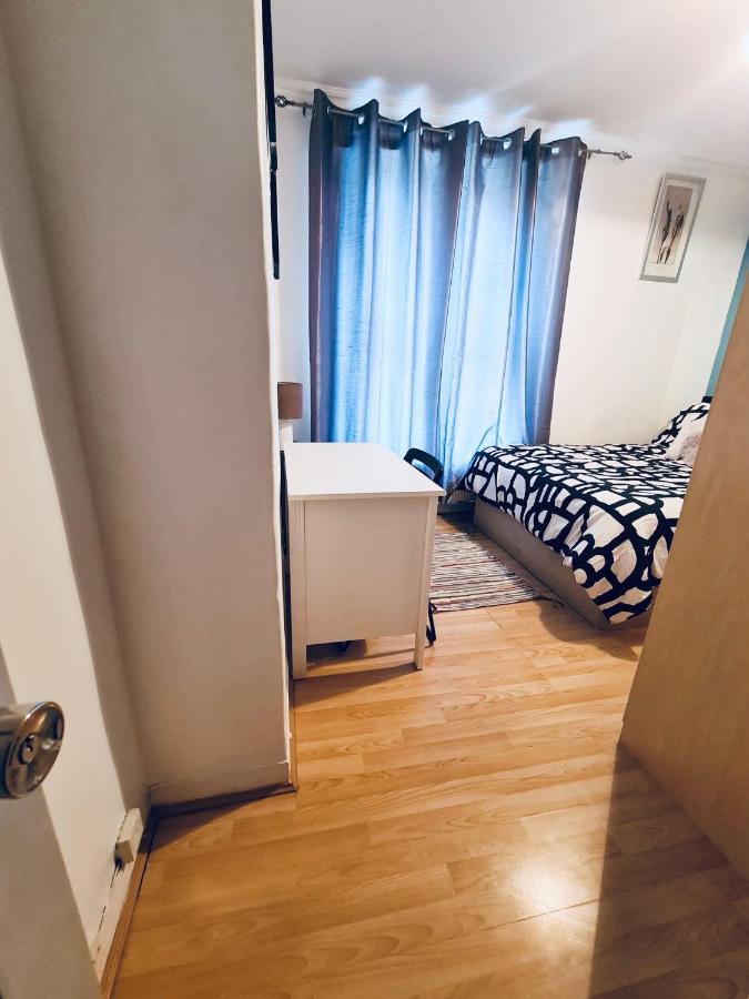 Stunning 3 Bedroom Flat In Stockwell Appartement *