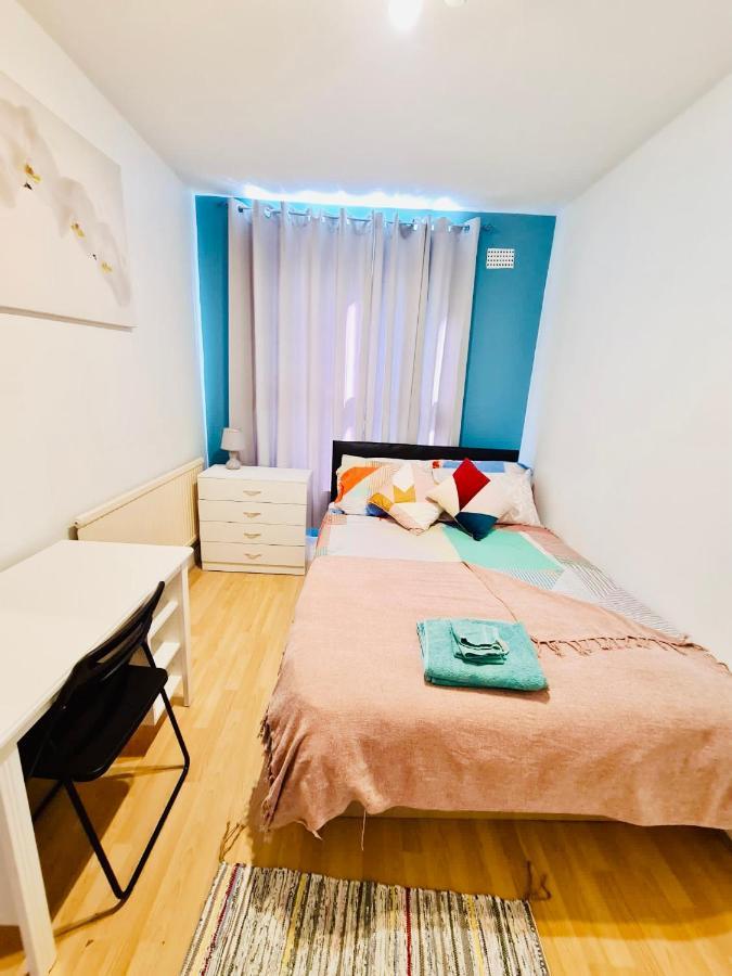 Stunning 3 Bedroom Flat In Stockwell Londen