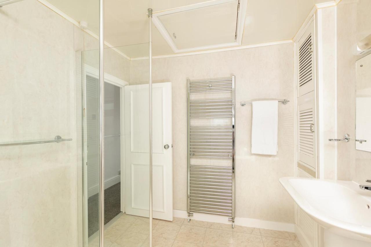 Skyvillion - 2 Bed In Finchley- 2 Mins Walk To East Finchley Tube Station Apartamento Londres