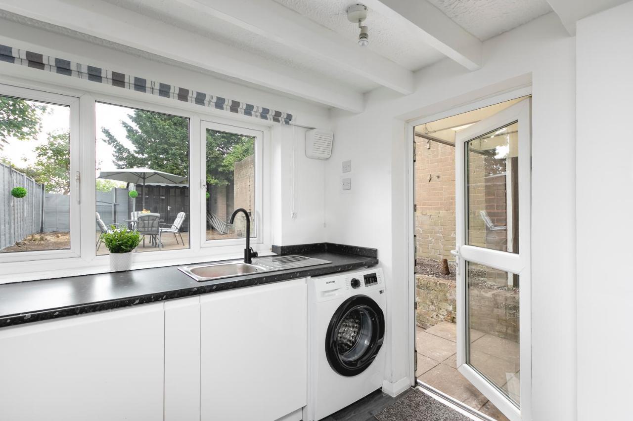 Skyvillion - 2 Bed In Finchley- 2 Mins Walk To East Finchley Tube Station * Londres
