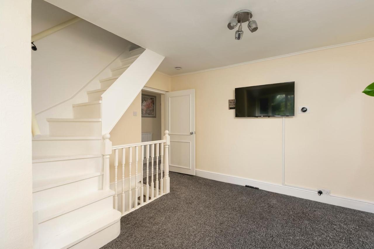 Skyvillion - 2 Bed In Finchley- 2 Mins Walk To East Finchley Tube Station Apartamento