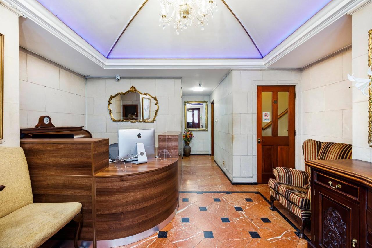 Apartahotel Carlton Court - Mayfair