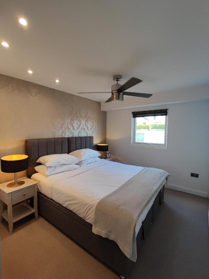 Modern 2 Bedroom Flat With Private Outdoor Terrace Appartement Londen