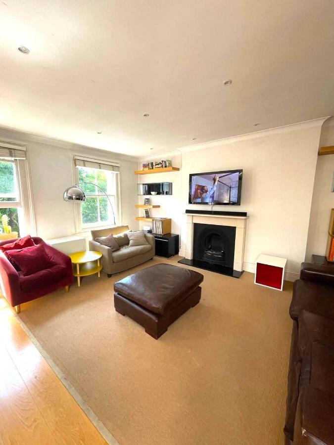 Sunny 2 Bedroom, 2 Bathroom With Roof Terrace Apartment
