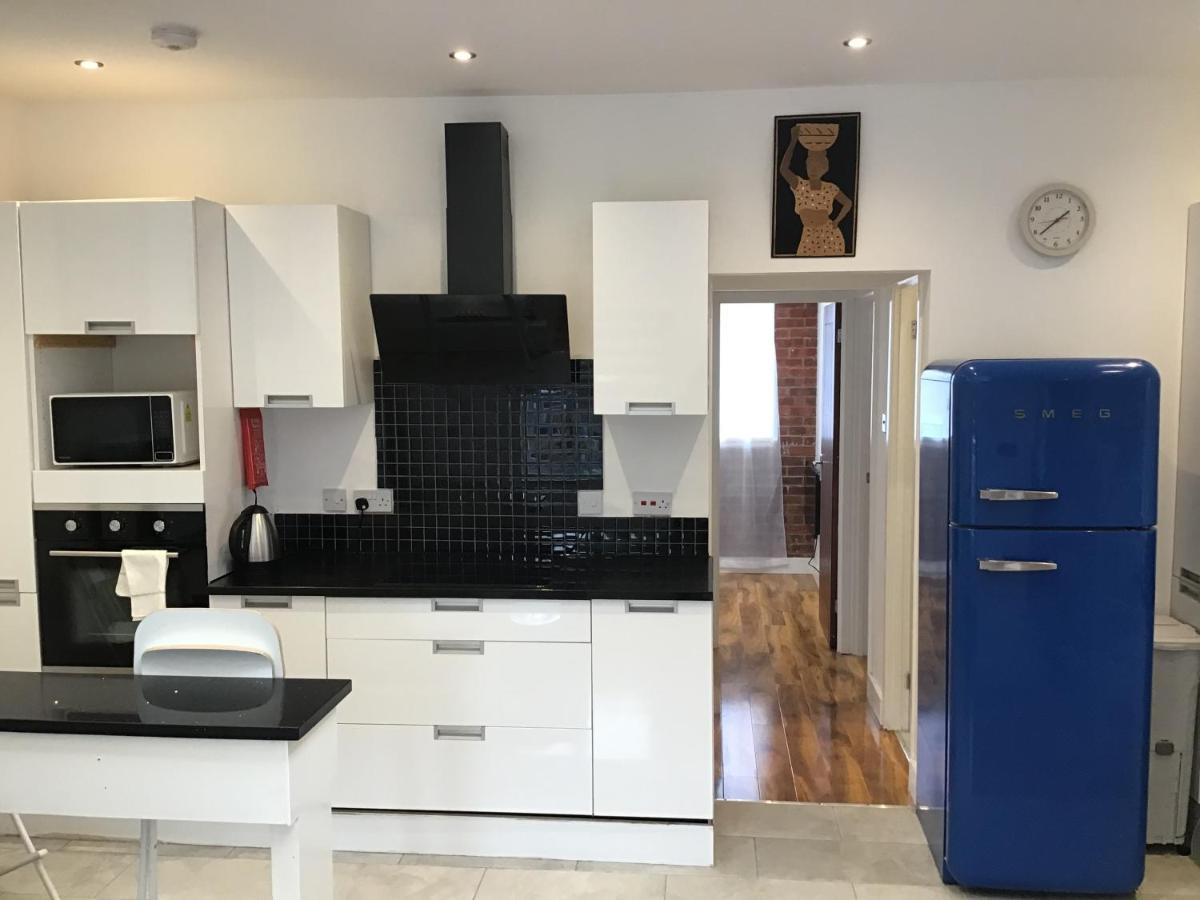 Residential Quarters, The Bungalow - Shooters Hill Holiday home London