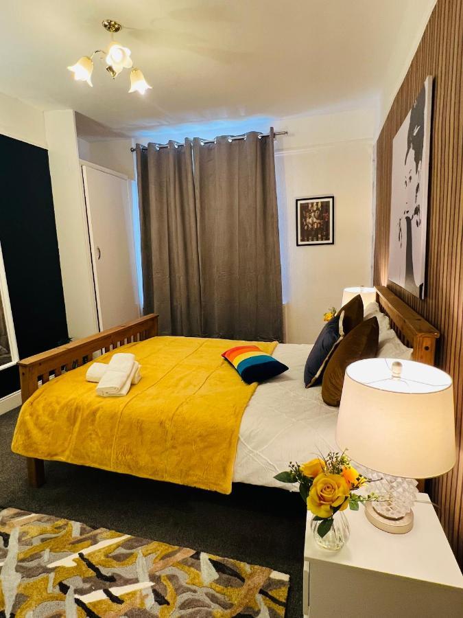 2-bedroom Living Flats Near Edgware Road Apartment London