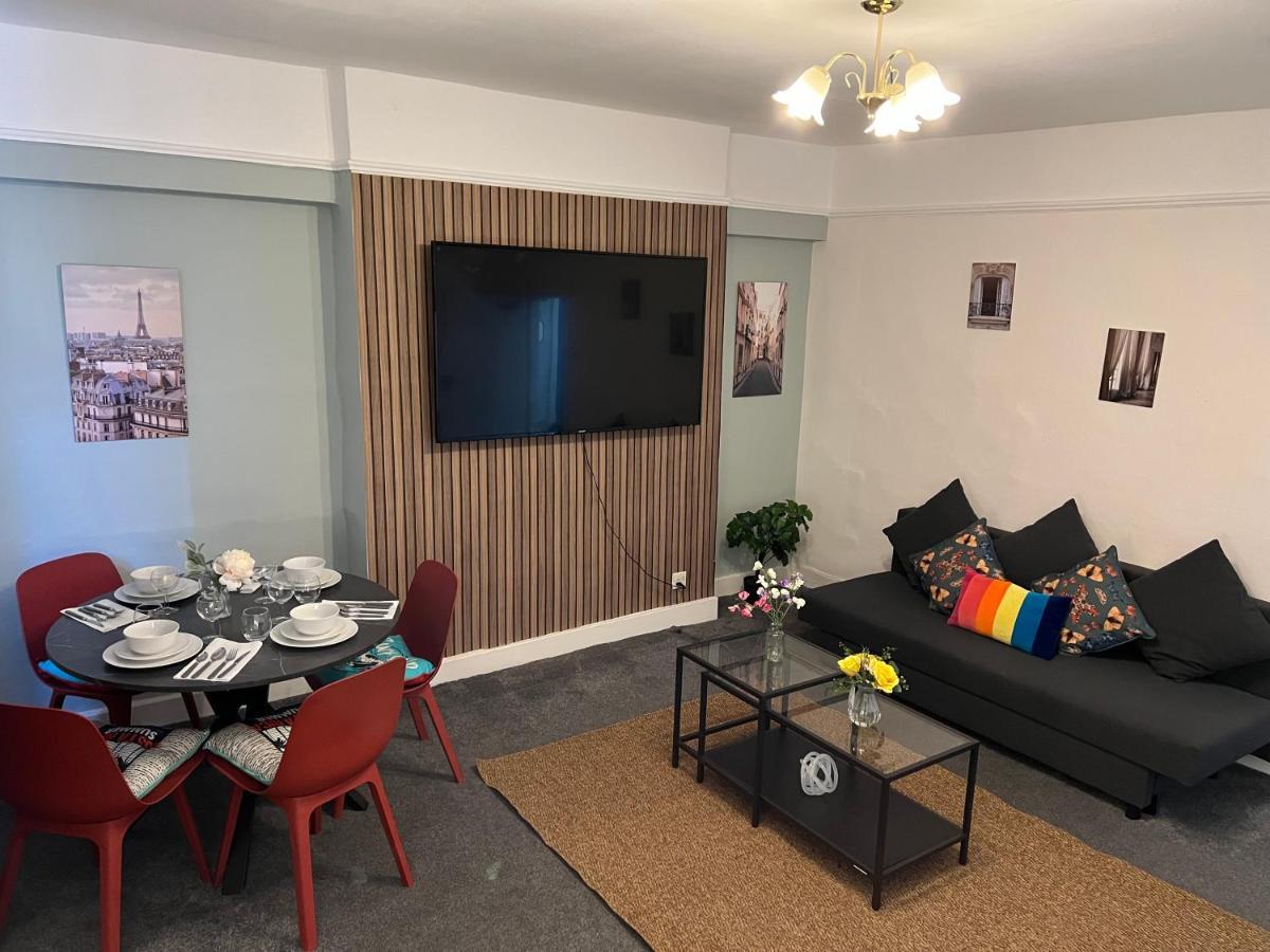 Apartment 2-bedroom Living Flats Near Edgware Road