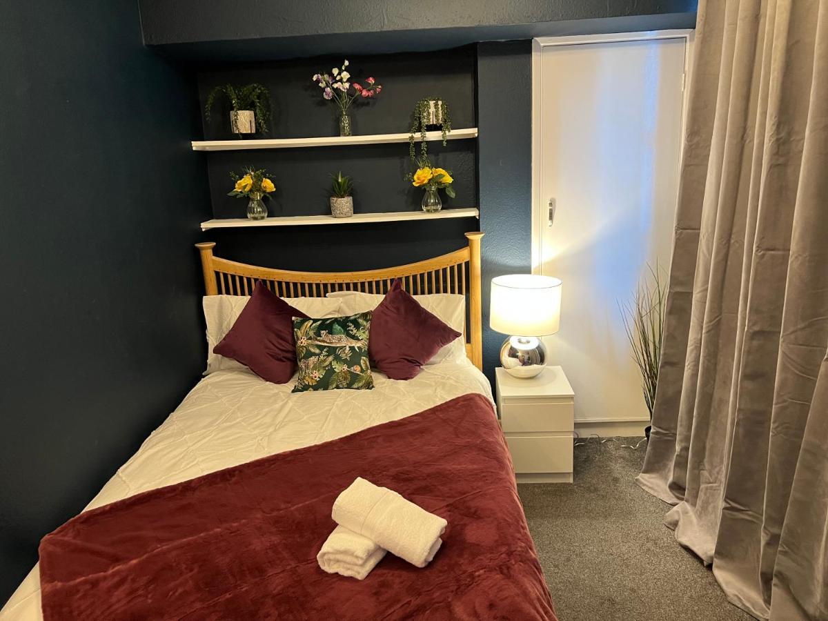 2-bedroom Living Flats Near Edgware Road Apartment London