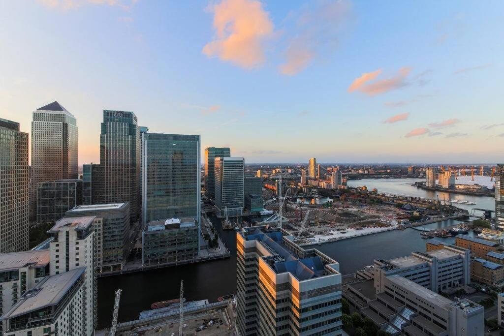 Skyview Waterside Luxury Appartement Londen