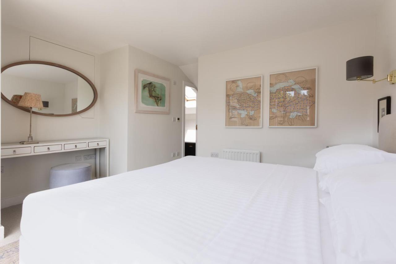 Oakington Road By Onefinestay London