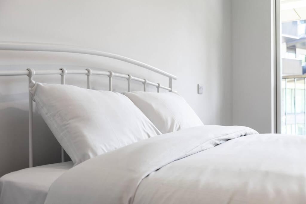 Apartment Stunning New 3 Bdr Duplex Wbalcony, East