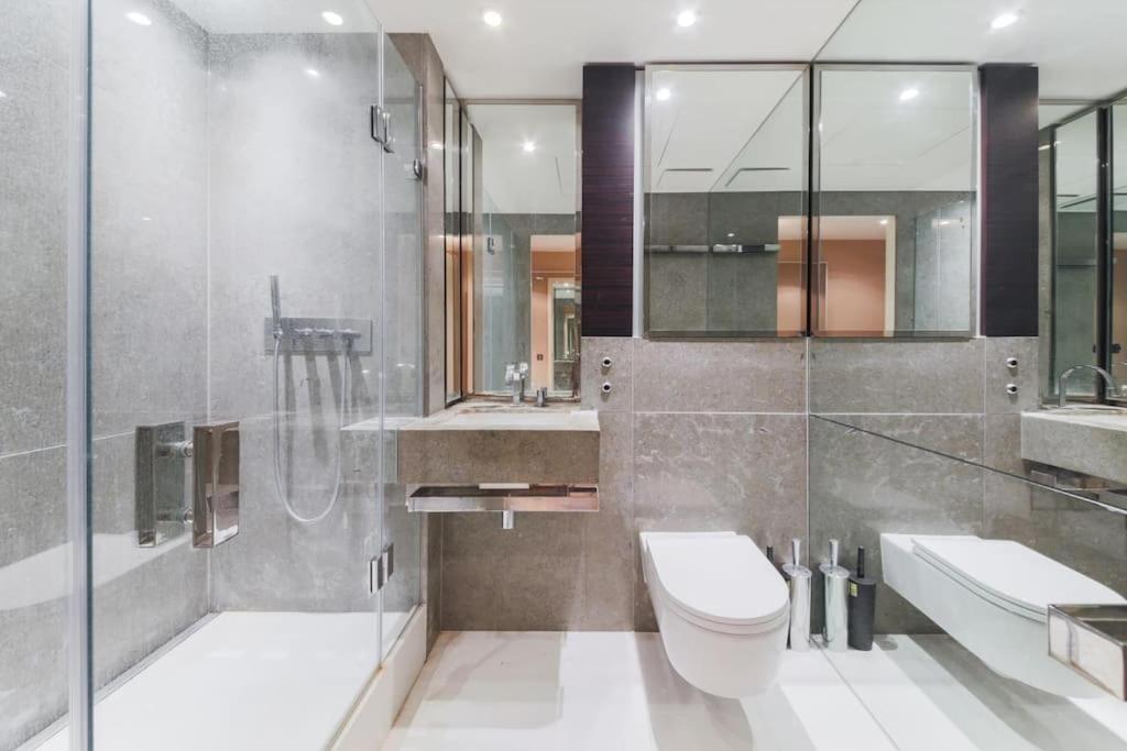 Skyview Waterside Luxury Appartement *