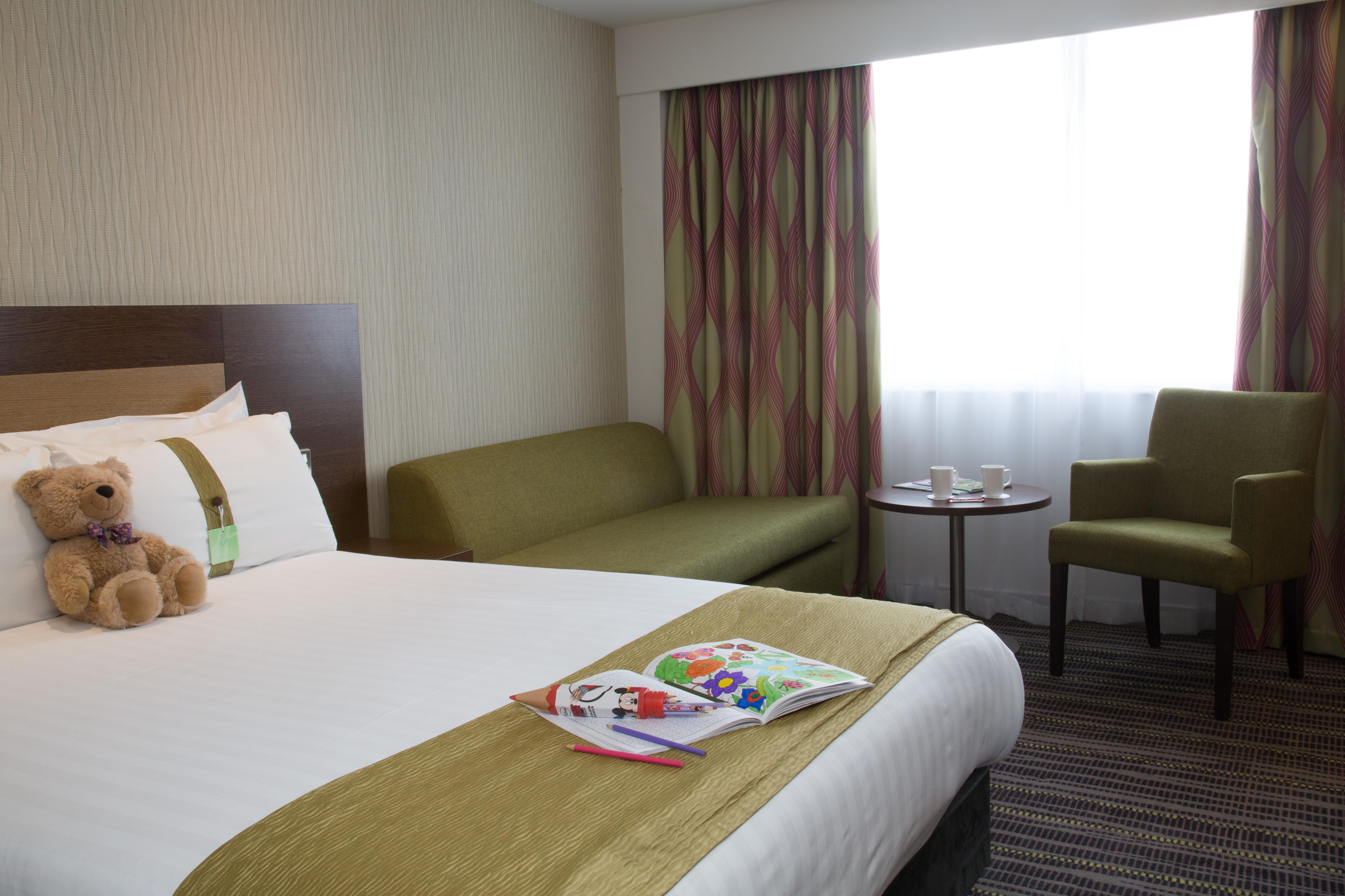 - Wembley 4* London