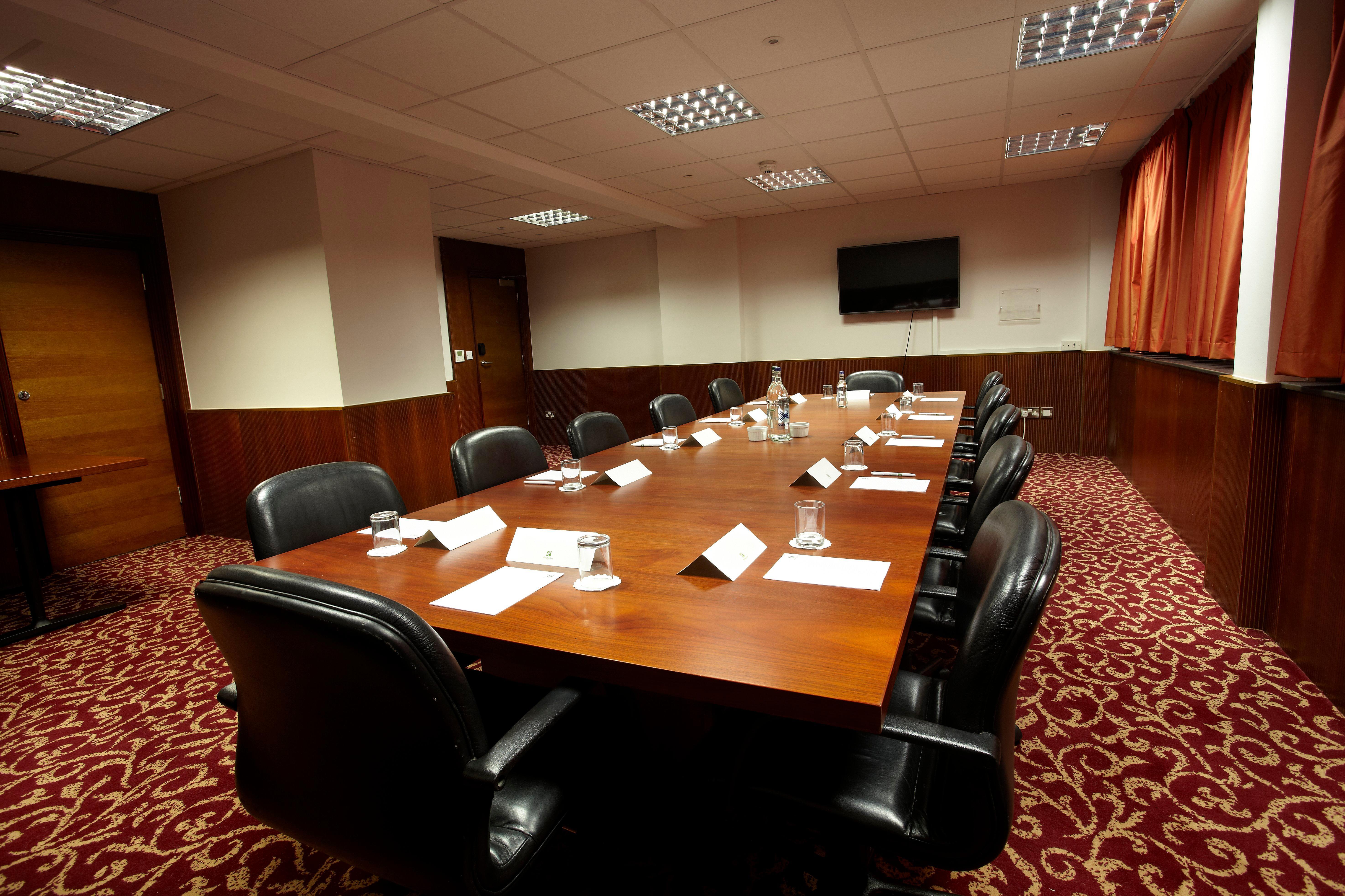 - Wembley Hotel 4*