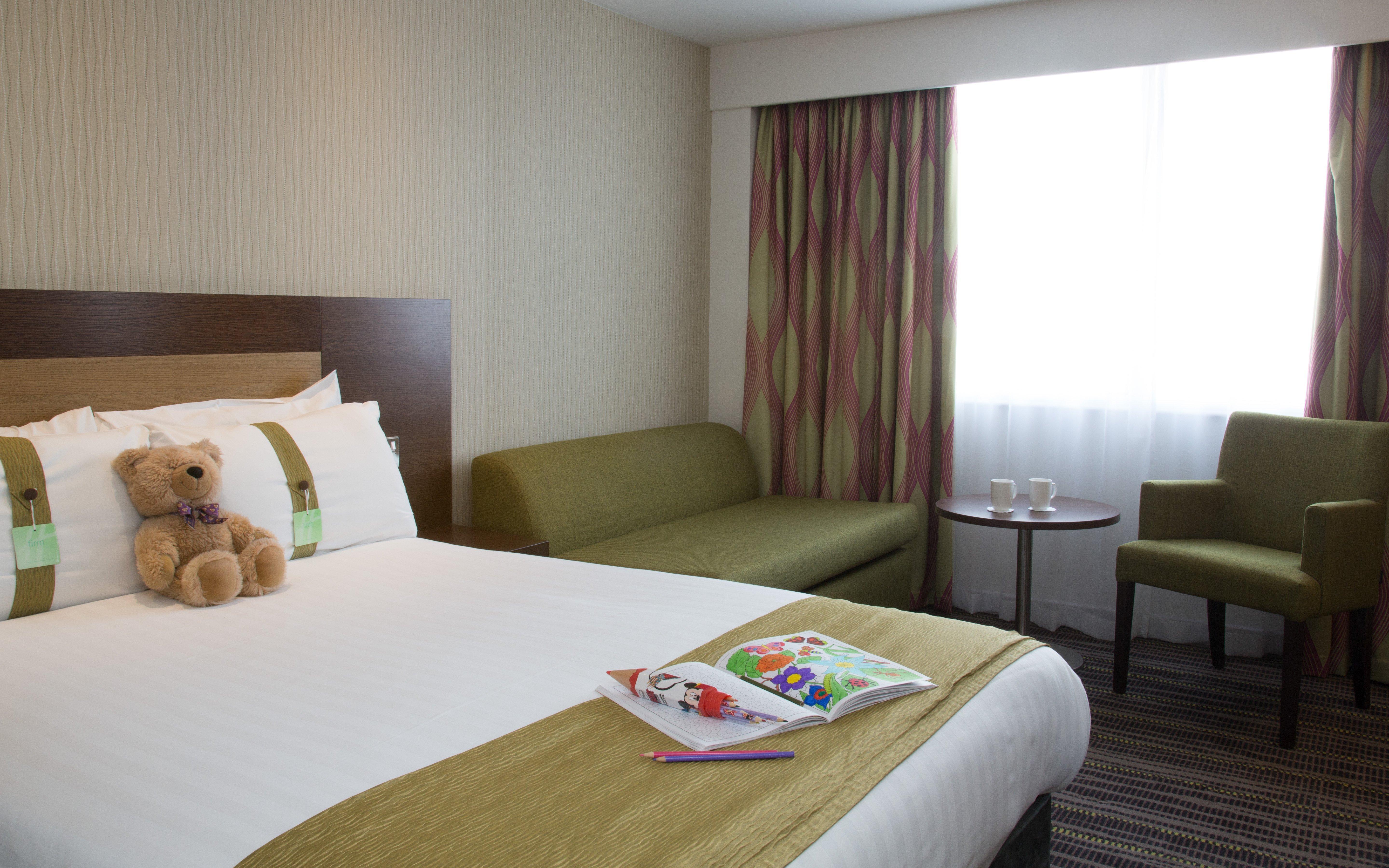 - Wembley 4* London
