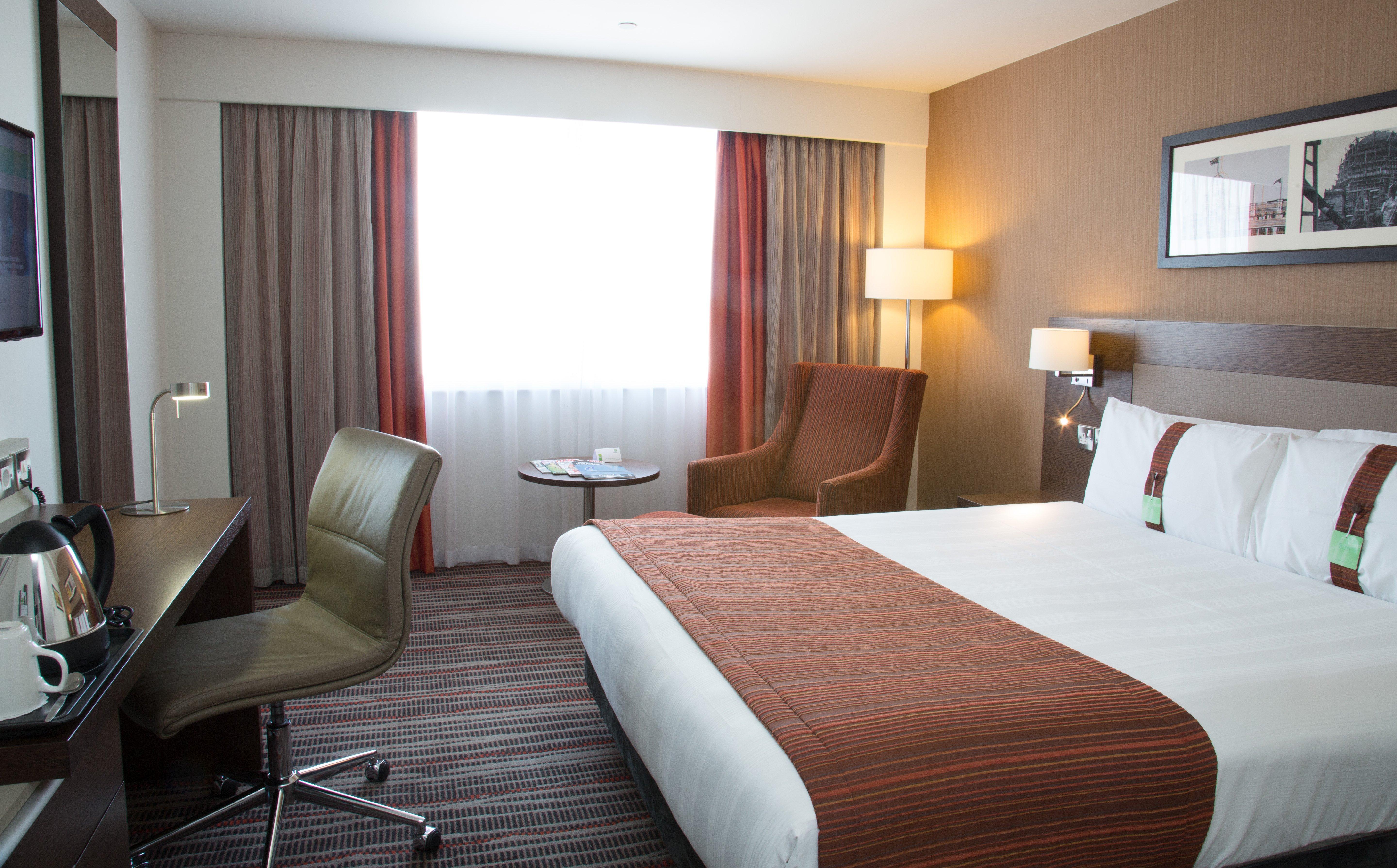 - Wembley 4*