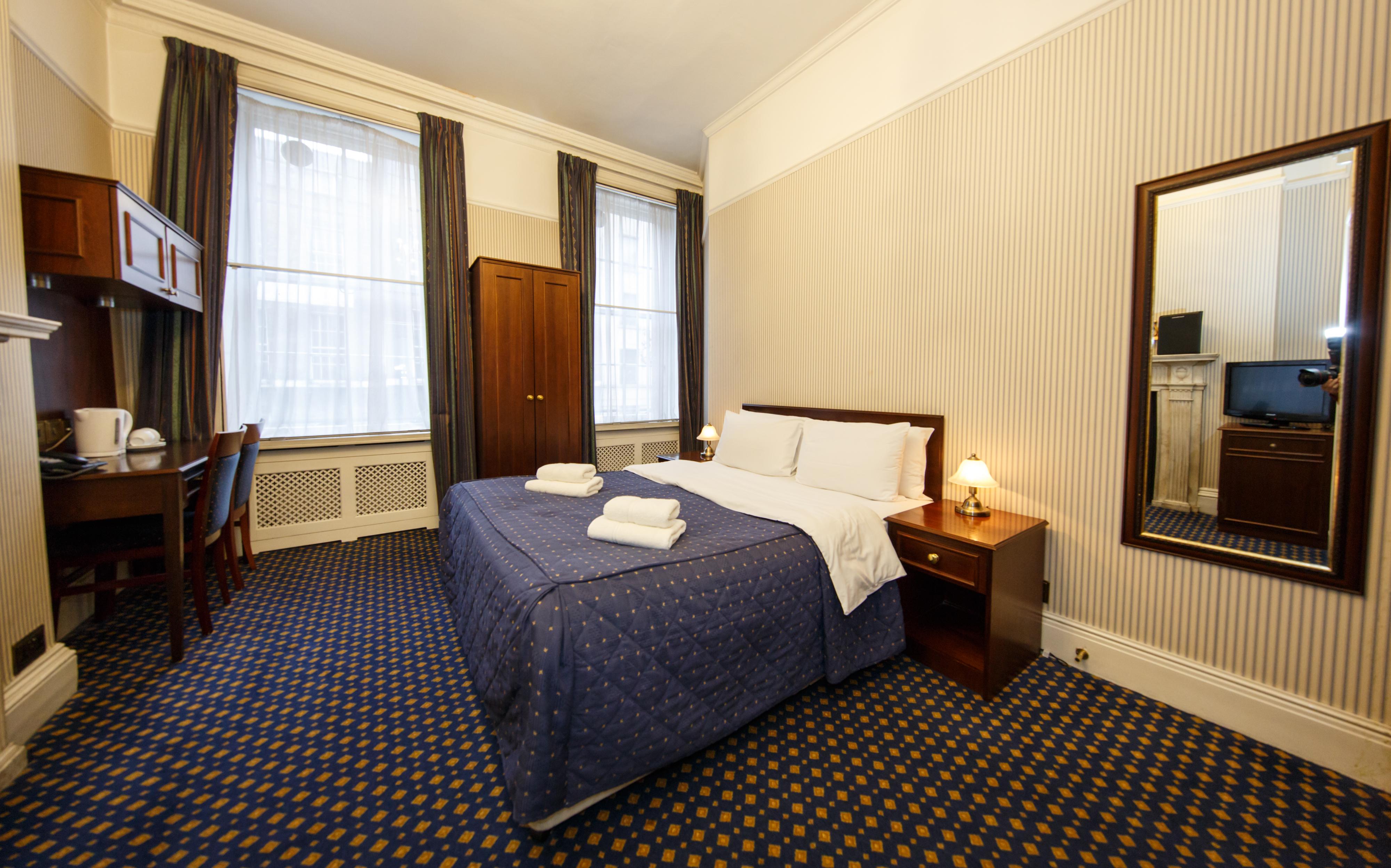Pensión Regency House 3*