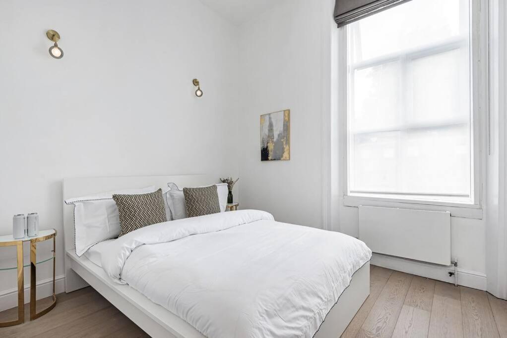Lady On The Lane- 2 Bed Primrose Hill London