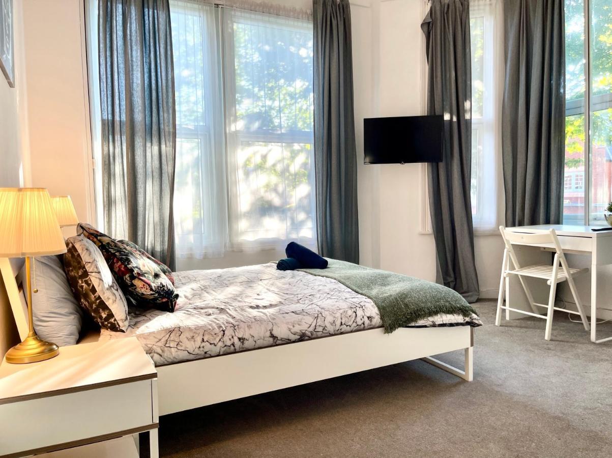 Verv Finchley Guest house *