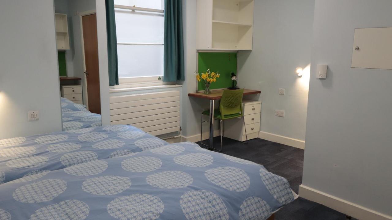Lee Abbey Hostal