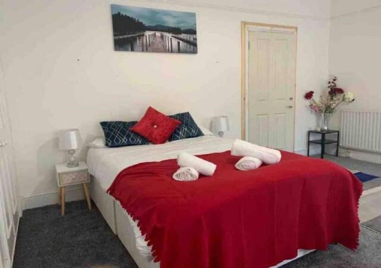 Balham, South Spacious 5, 6 Available Gasthuis *