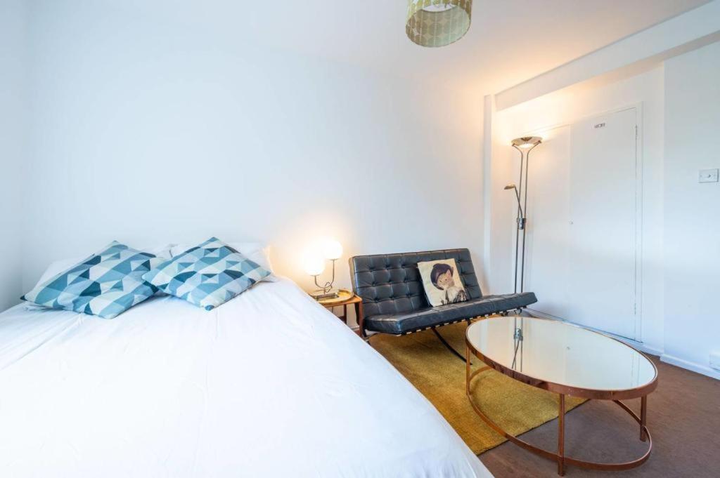 Flat 13 London
