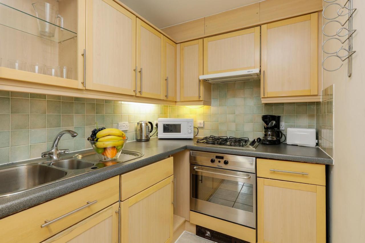 Mansion House Apartment *