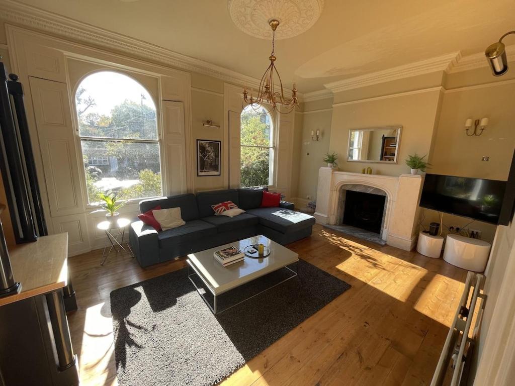 Apartment Beautiful 5-bedroom Townhouse London