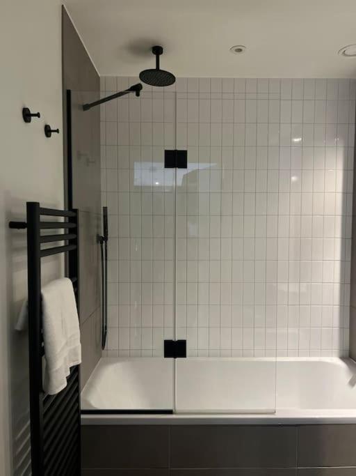 Appartement Luxurious High Spec 1 Bedroom *