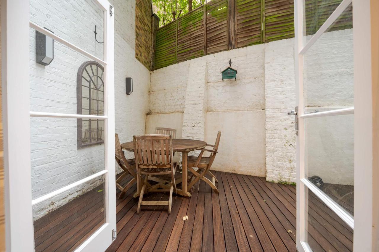 Clarendon Rd By Capital Apartment