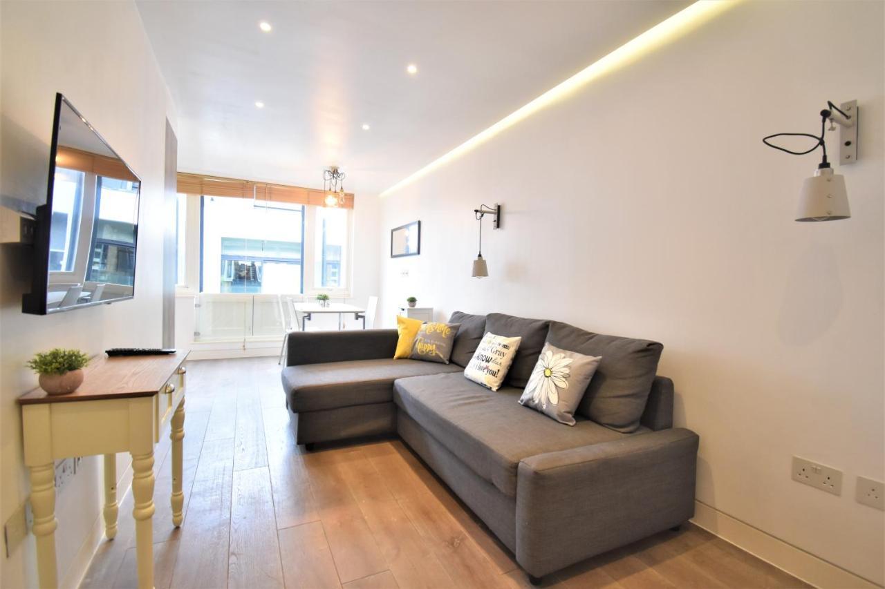 Apartment Stunning Apartment, Shirland Mews