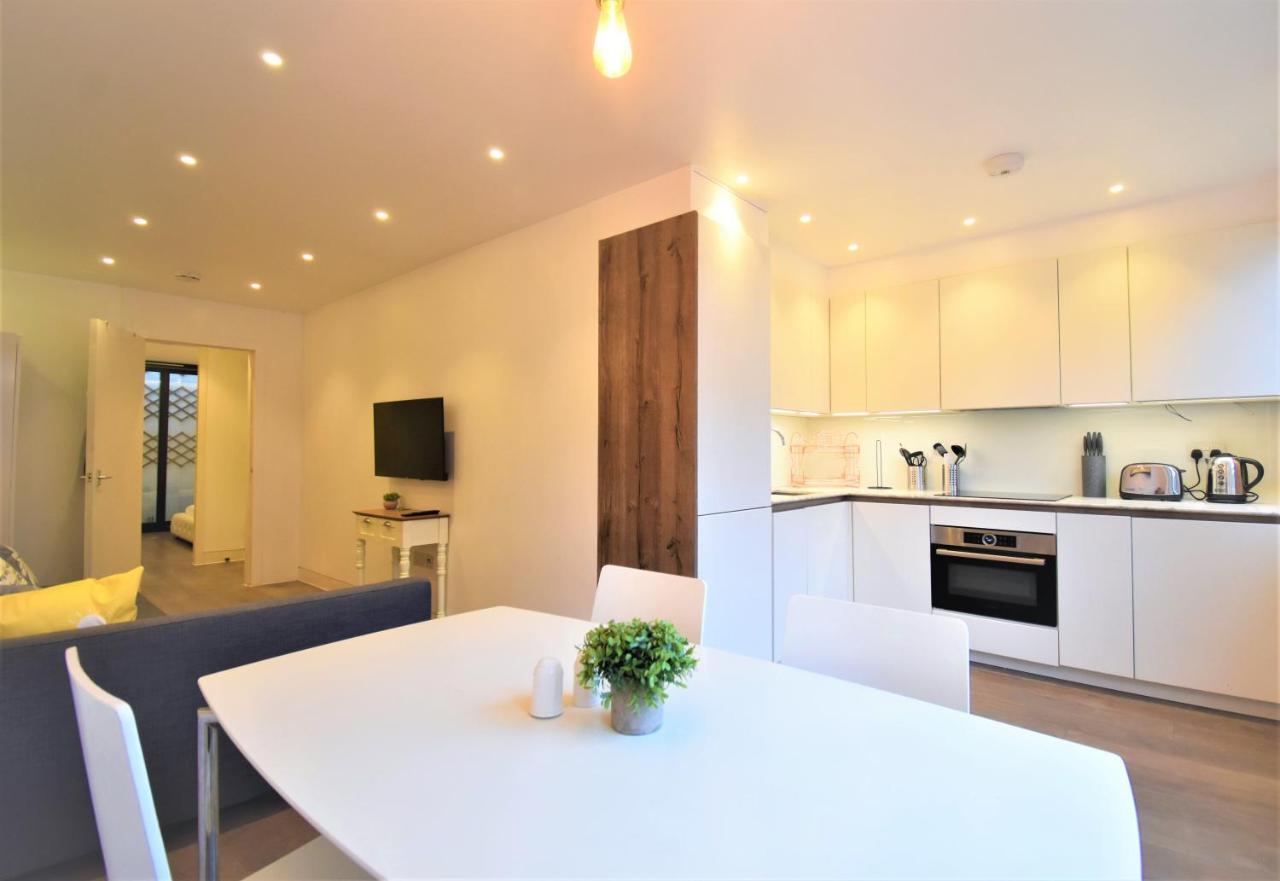 Stunning Apartment, Shirland Mews Apartment London