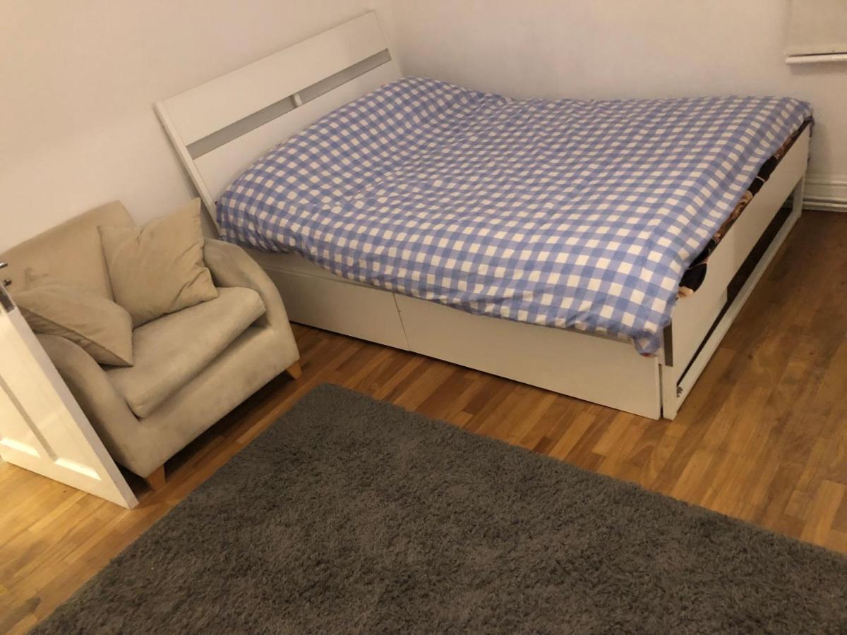 Common 2 Guest house London
