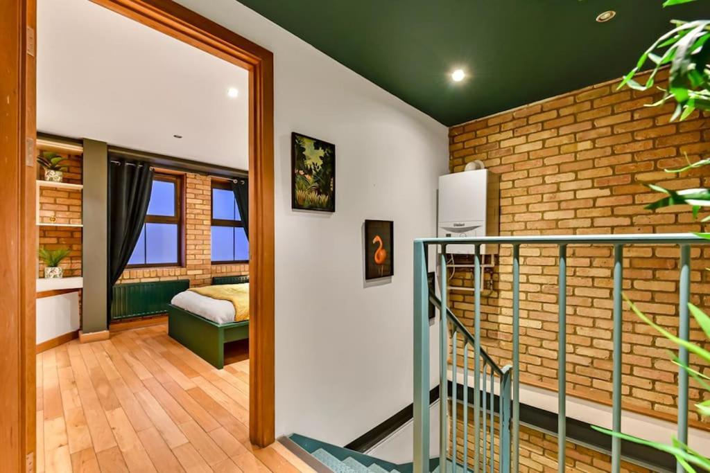 Apartamento Spacious 2 Bed Urban Jungle Flat,