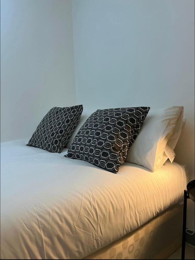 New Build 5 Bedroom In Hackney. Central * London
