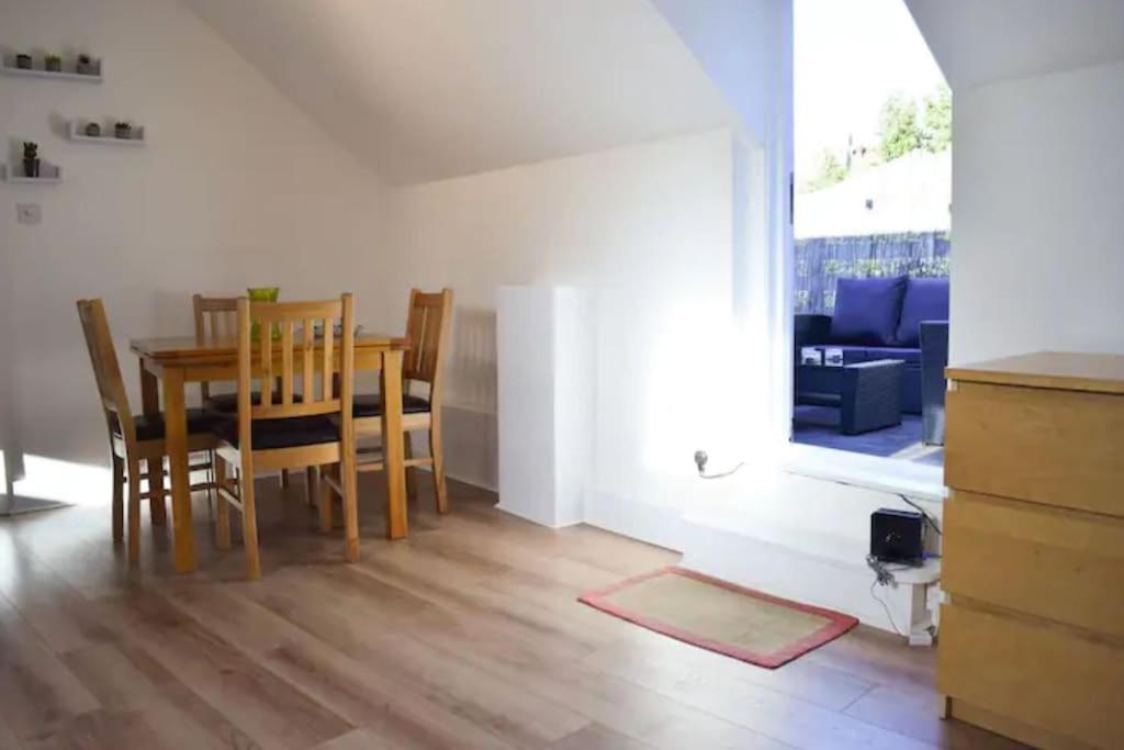 Apartamento Spacious 1 Bedroom W/ Outdoor Terrace