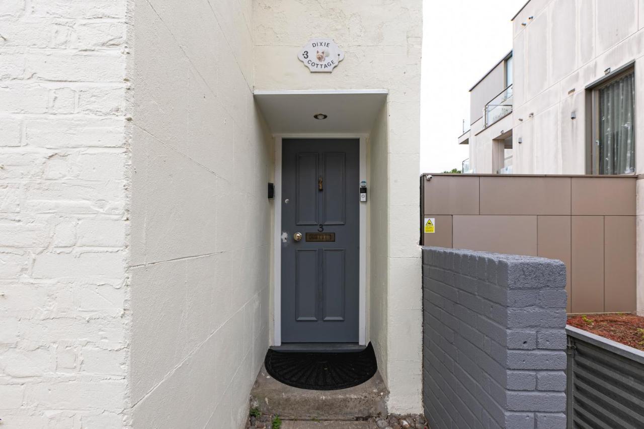 Skyvillion - 2 Bed In Finchley- 2 Mins Walk To East Finchley Tube Station Apartamento Londres