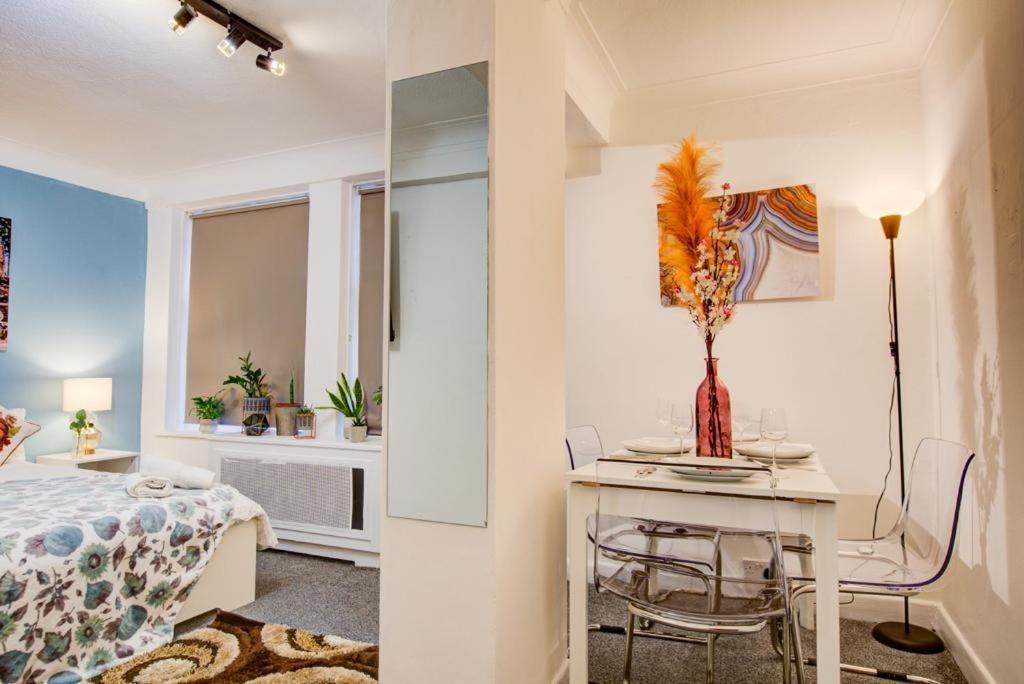 Marble Arch 2 Bedroom * Londen