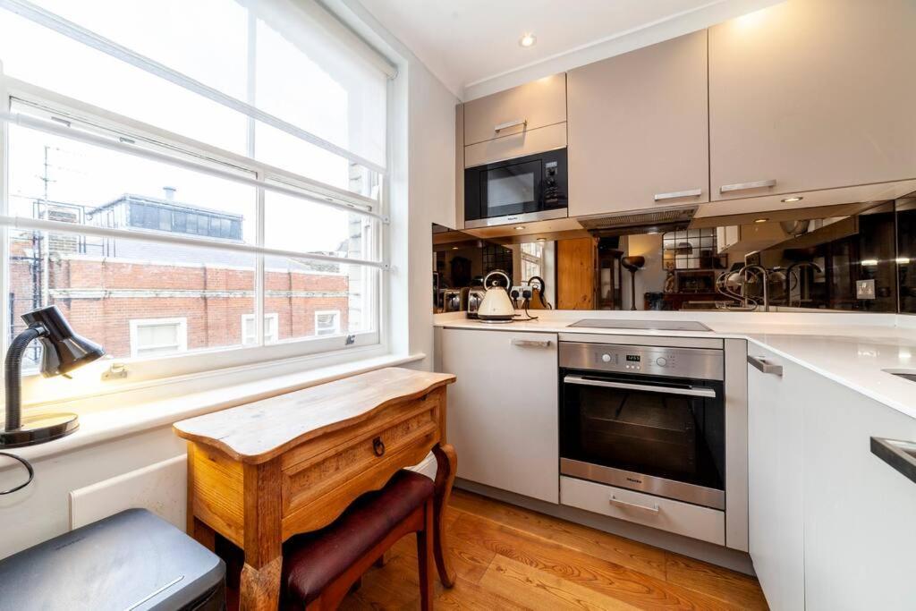 Apartment Outstanding Antique 1br Flat In Soho *