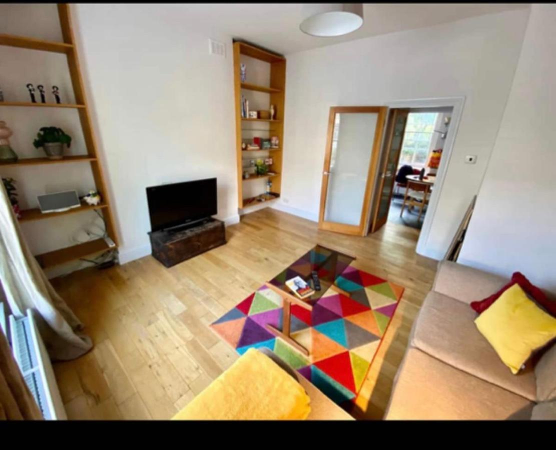 Fab Location 2 Bed Garden Flat Camden * Londen