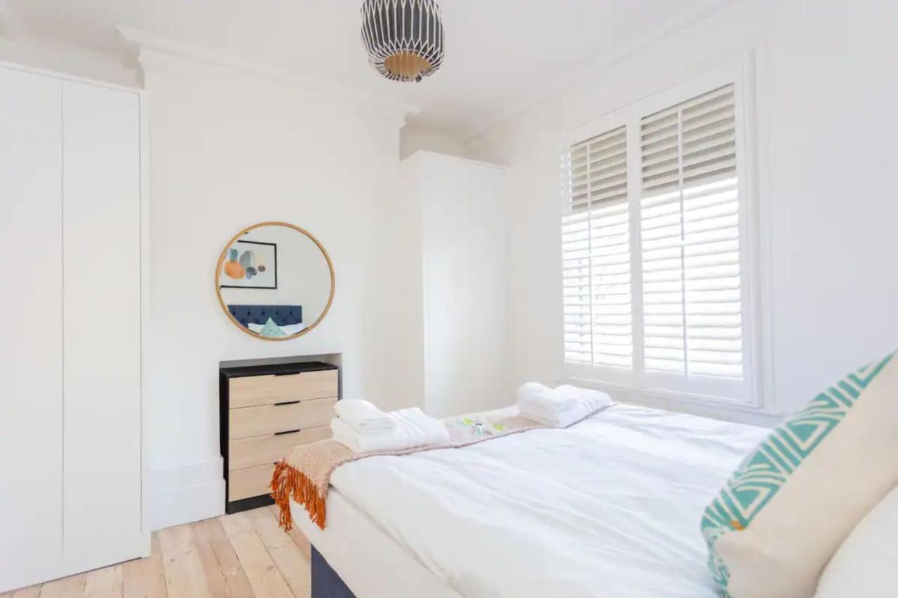 Luxury 2 Bedroom Garden Flat - Hackney Londen