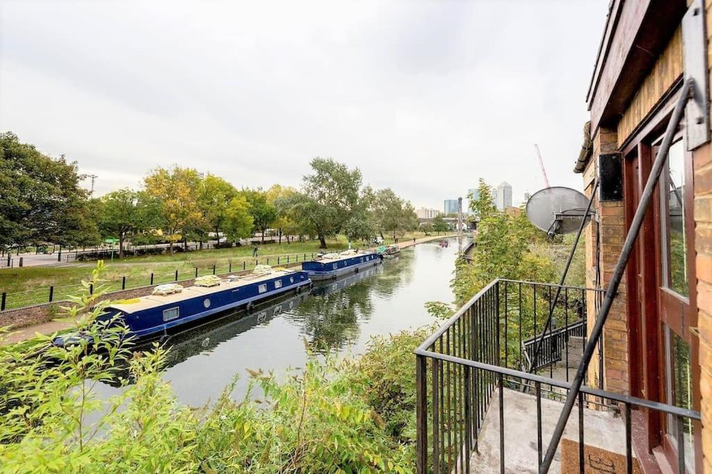 Appartement Amazing Location - Of London- 2 Bedroom Stunning Canal View House With Private Garden,parking & Balcony
