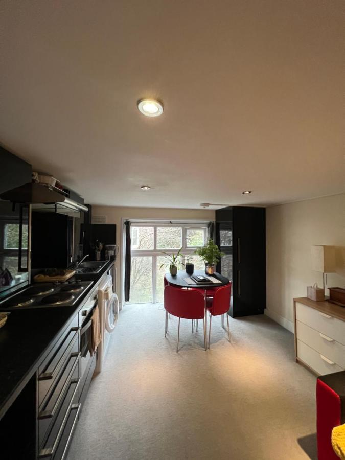 Comfy Studio - Finchley Road Apartment *