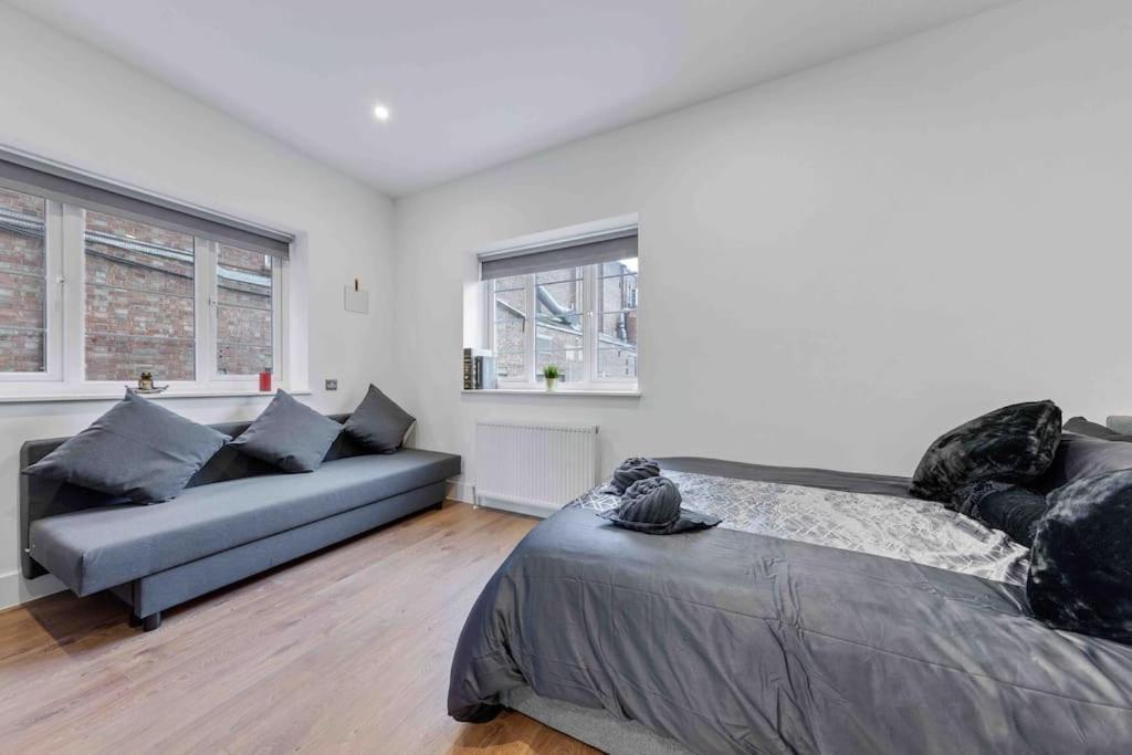 Sleep 8 9elms Apartment London