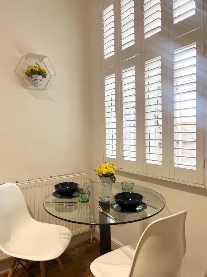 Cosmopolitan Guest house *