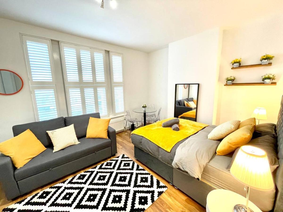 Cosmopolitan Guest house London
